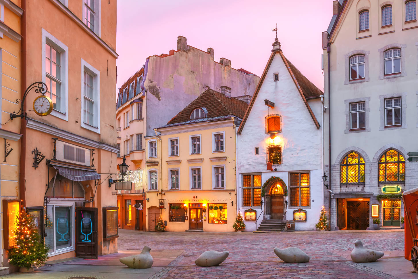 Dawn on the streets of Tallinn Jigsaw Puzzle (Countries, Estonia