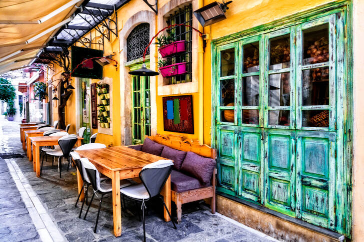 Street restaurant in Rethymno