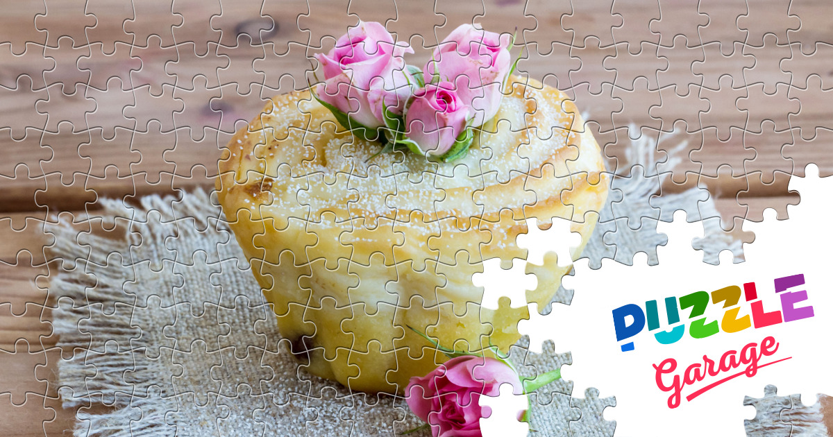 Tvarohový Koláč S Růžemi Puzzle (domov, Jídlo) 