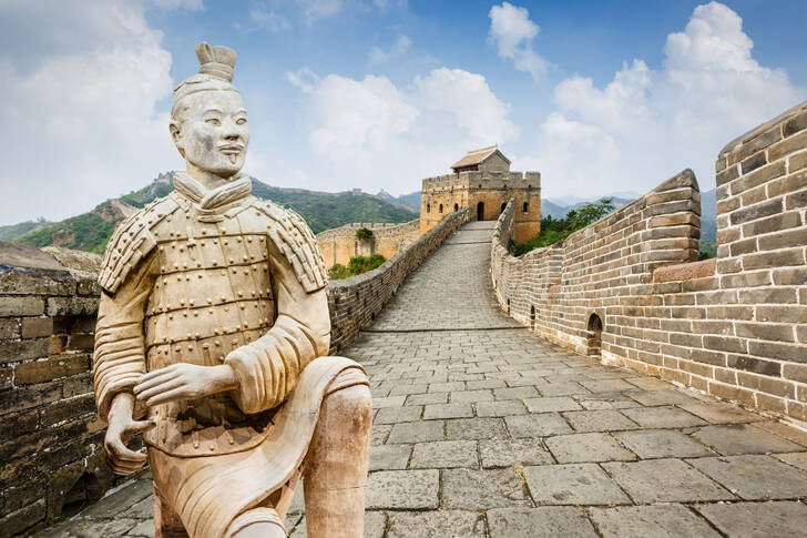 Skulptur auf der Chinesischen Mauer