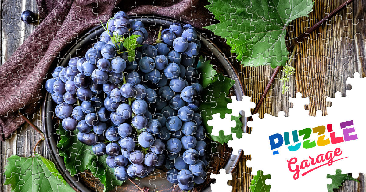 Grapes on a platter Jigsaw Puzzle (Plants, Berries) Puzzle Garage
