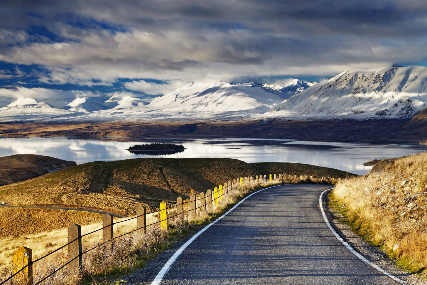 View of Lake Tekapo Jigsaw Puzzle (Countries, New Zealand) | Puzzle Garage