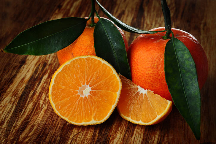 Mandarines sur un tableau