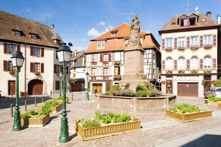 Ribeauvillé'deki Place de la Sinne