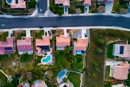 Letecký pohled na domy v Temecule