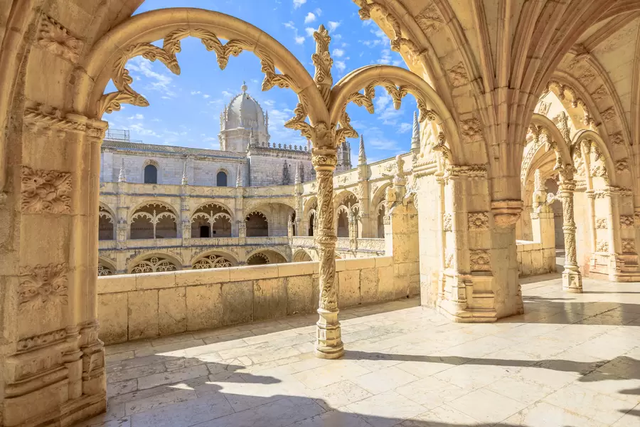 Jeronimos Manastırı'nın avlusundaki tonozlar