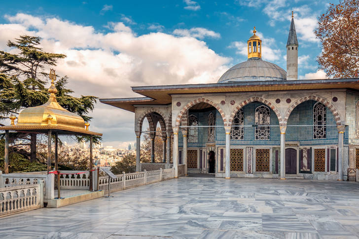 Baghdad Pavilion at Topkany Palace