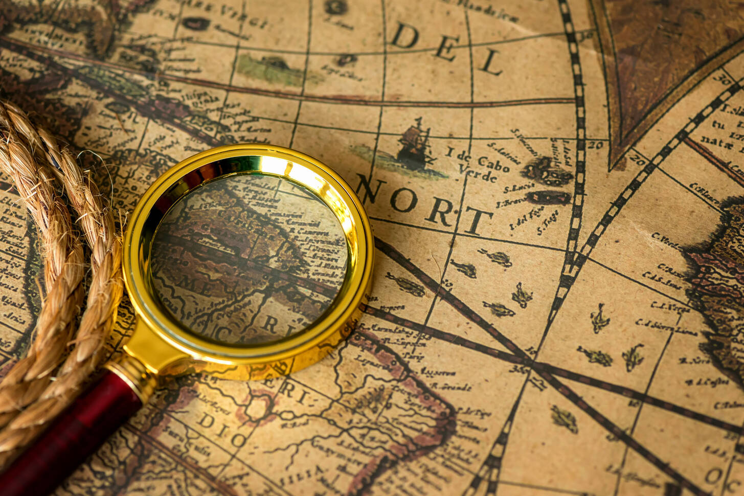 Magnifier on old map Jigsaw Puzzle (History, Maps) | Puzzle Garage