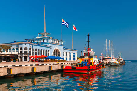 Båtar i hamnen i Batumi