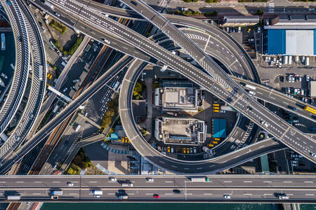 Pogled odozgo na autocestu