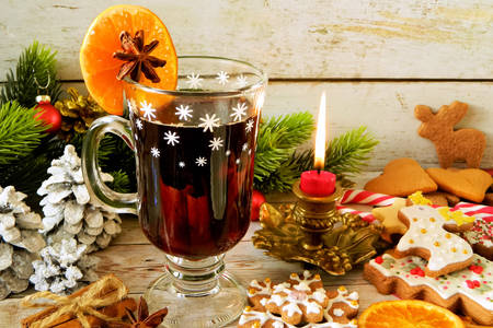 Mulled wine and cookies on the festive table