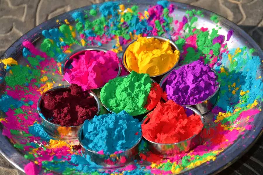 Kolorowe farby Holi