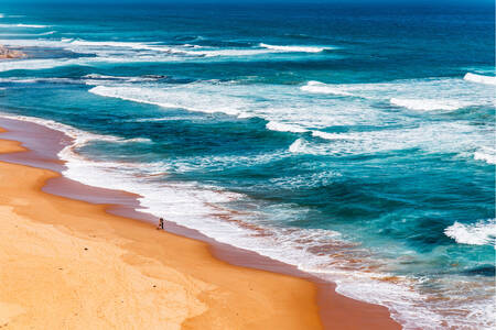Avustralya kıyılarında okyanus