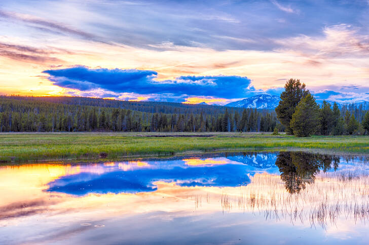 Zachód słońca w Parku Narodowym Yellowstone