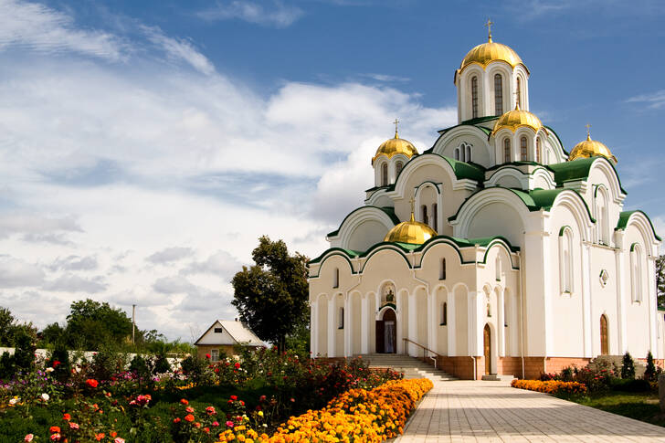 Золотоношский Красногорский монастырь