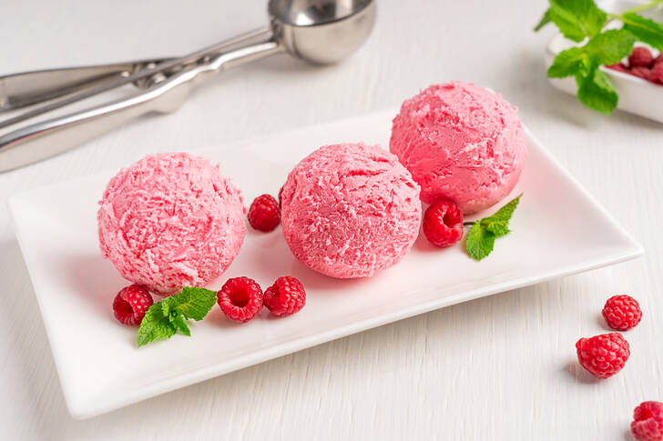 Berry ice cream