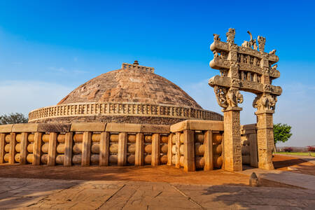 "Stupa Agung" di Sanchi