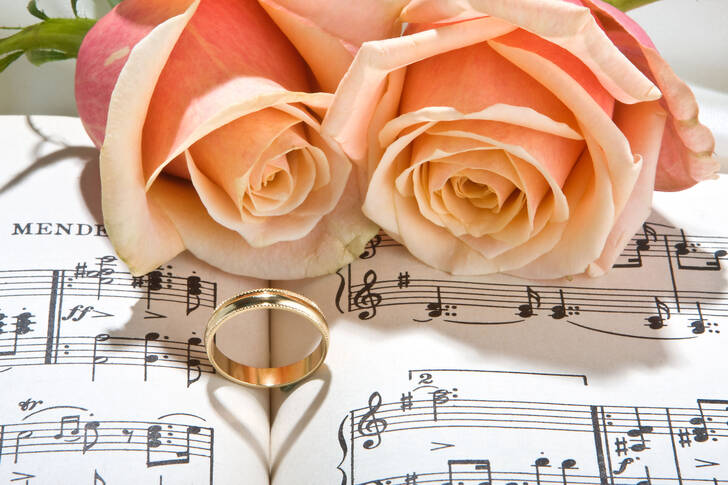 Wedding ring and roses