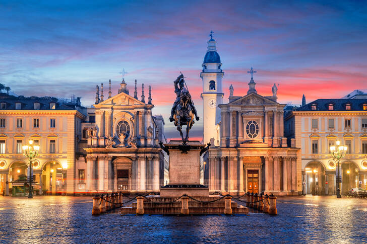 Piazza San Carlo at dusk