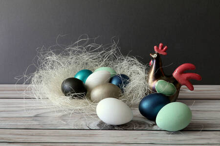 Fészket húsvéti tojással