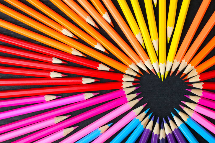Ceruzky rôznych farieb