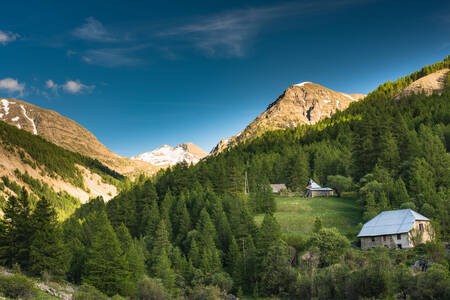 Un villaggio nel parco Mercantour