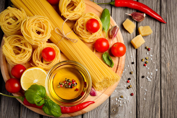 Pasta, tomatoes and basil