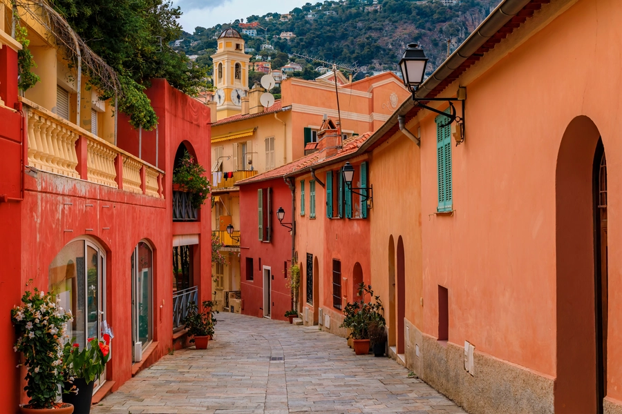 Kuće od terakote u Villefranche-sur-Mer