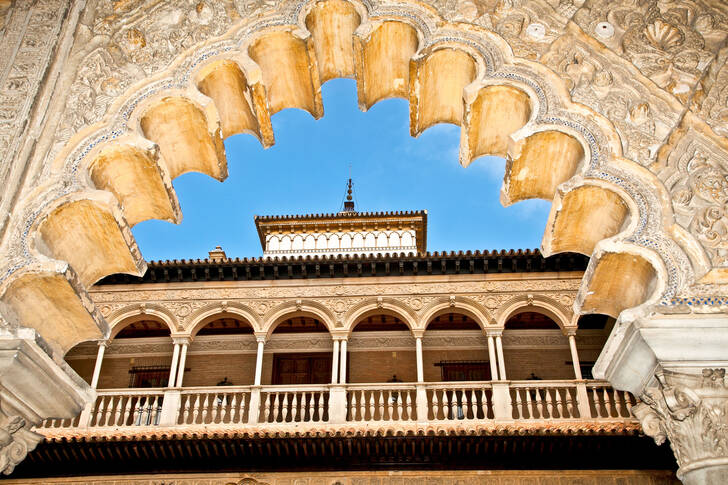 Oblouk v Alcázaru v Seville
