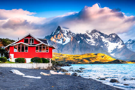 Hotel near Lake Pehoe