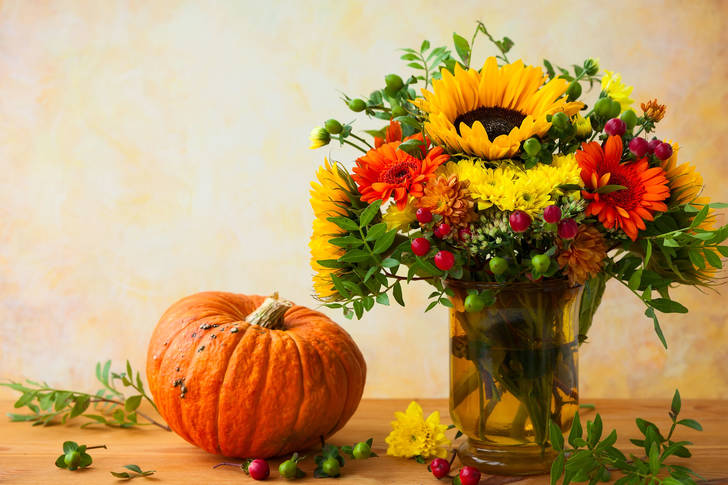 Bouquet with sunflowers and pumpkin