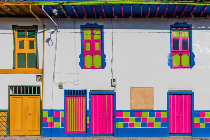 The colorful houses of San Felix