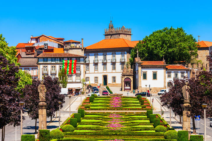 Piazza centrale a Guimarães