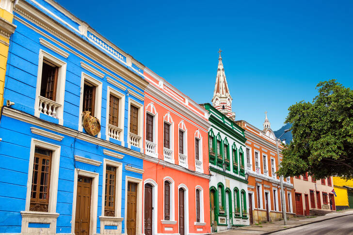 Edificios coloridos en el centro de Bogotá