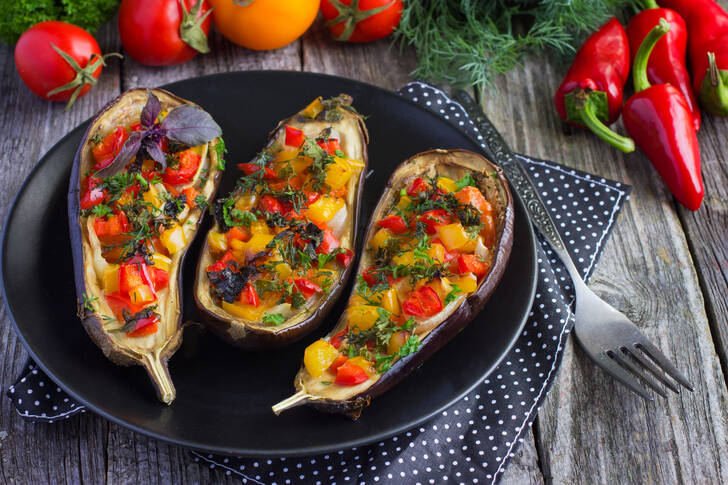 Stuffed eggplants