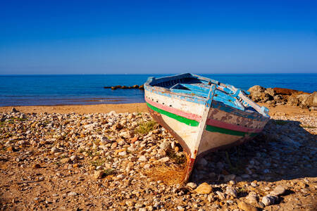 Perahu di pesisir Agrigento