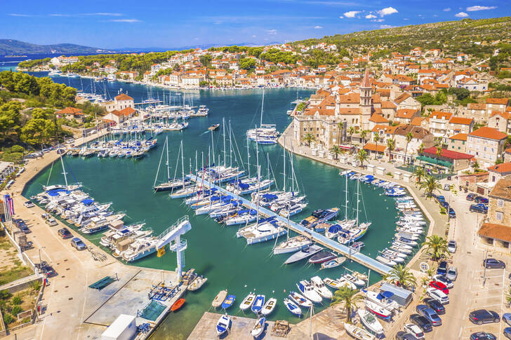 Přístav Milna na ostrově Brač