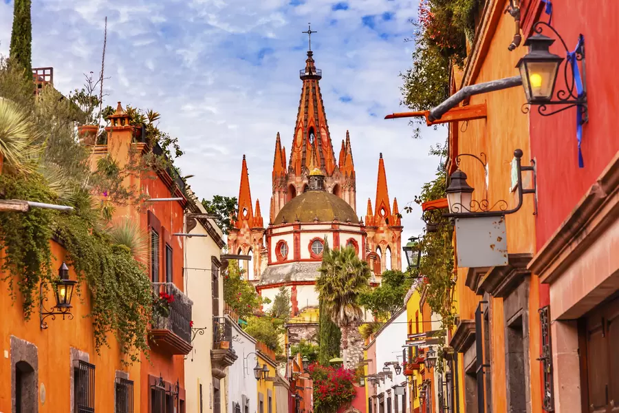 Widok kościoła w San Miguel de Allende